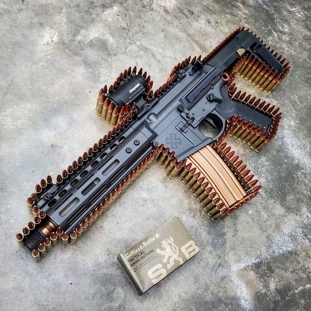 gunenthusiast01's tweet photo. Count the ammo https://t.co/m9nGwjQ7Xi