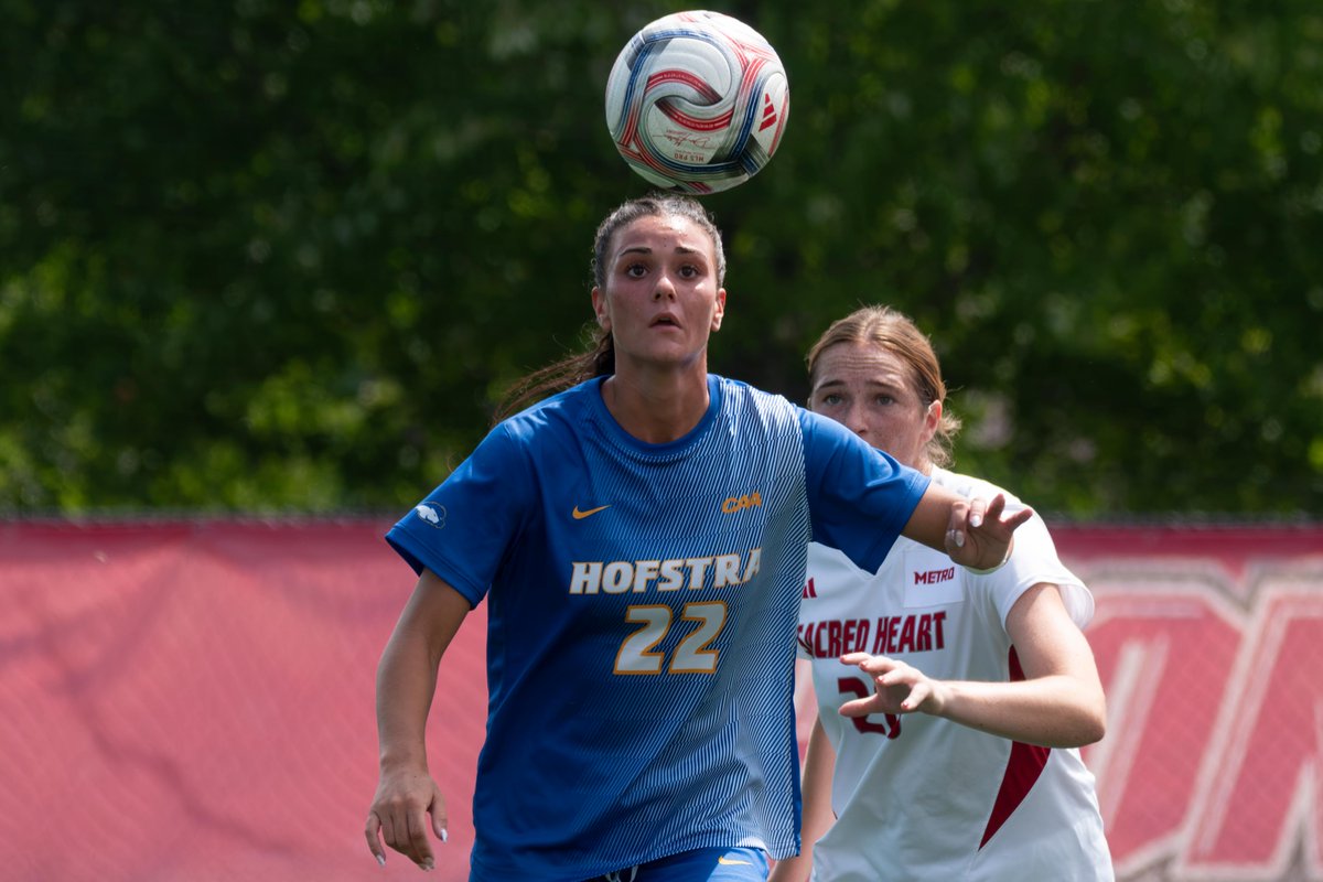 HalsemaJacob's tweet photo. Best 📸 from:

@HofstraWSOC @ @shuwomenssoccer 

_____

⚽️ Regular Season | FINAL: (0-3-1) Hofstra 0, (5-0-0) SHU 2
📅 August 30, 2026
📍Fairfield, CT
📸 for @HofstraPride &amp; @SHUBigRed 

https://t.co/cWp2U38X5V https://t.co/t0gfpB8wx7