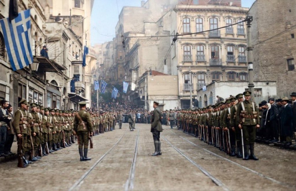 HellenicEchoes's tweet photo. Throwback to when Constantinople was liberated for a short time 🇬🇷 https://t.co/ogmCYPGzBg