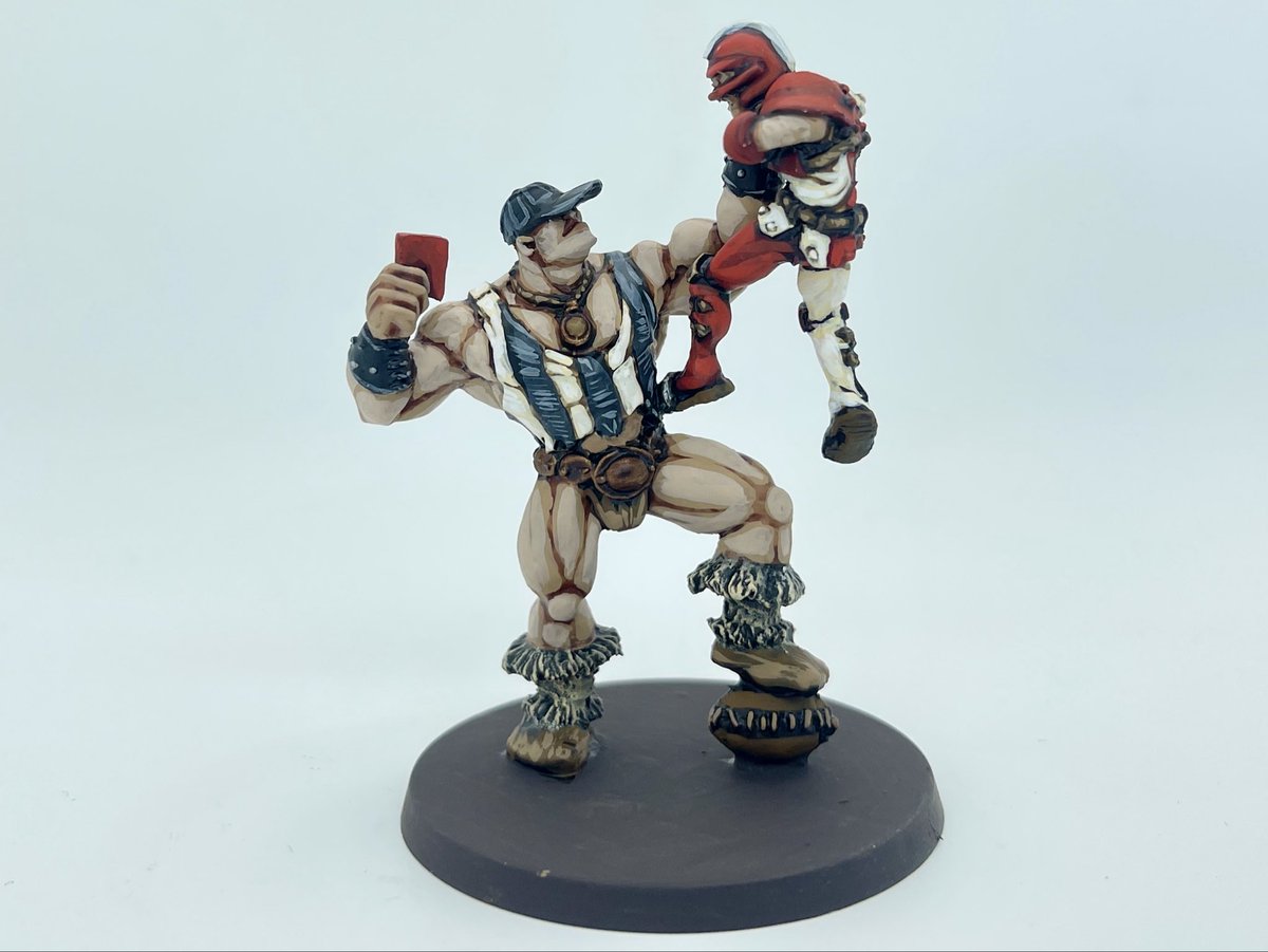 PaintsDb's tweet photo. Something a bit different tonight, a couple of miniatures from Heresy for Bloodbowl. Not sure if I should drench the Minotaur in blood from the elf who’s head he’s just pulled off or not 🤔 https://t.co/clmiRdRYXG