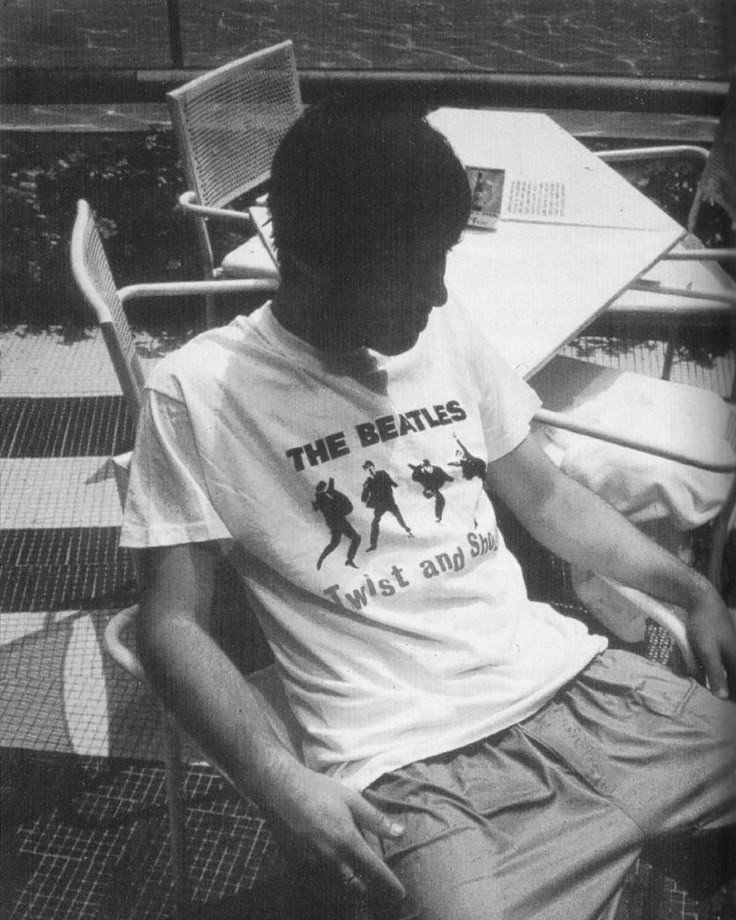 brycclem's tweet photo. I actually need his Beatles shirts https://t.co/M6L57C0NXj