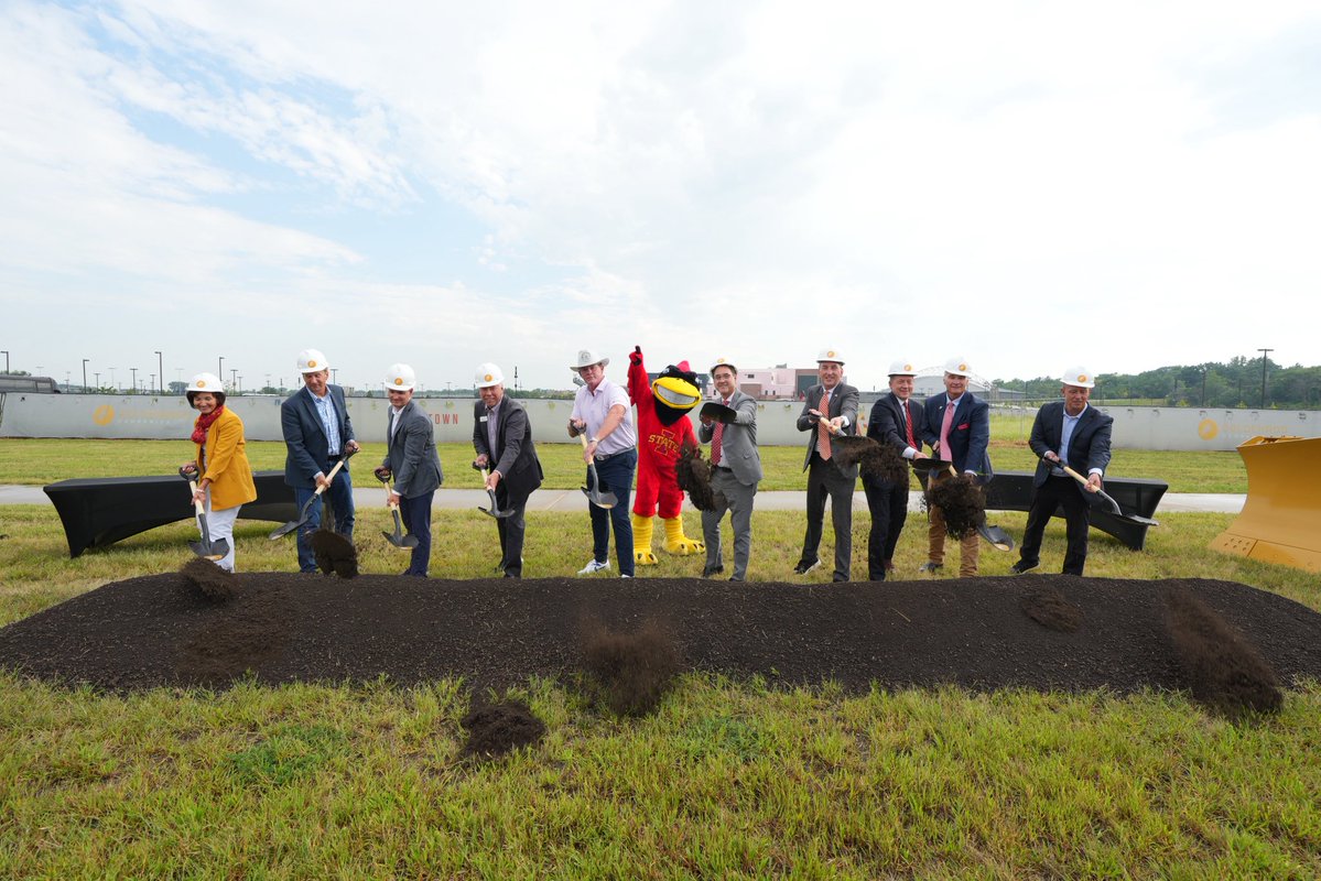 CycloneATH's tweet photo. “Wednesday afternoon was a special day for Iowa State University and the athletics department as it hosted a groundbreaking ceremony for CyTown, alongside the project’s developer, Goldenrod Companies.” 

https://t.co/Nx2Izbf3hR https://t.co/Qf52QtMW18