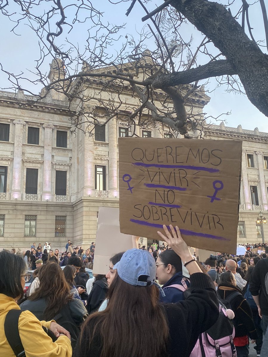 soofiuhat's tweet photo. El silencio también es proteger al agresor. No fue acoso fue INTENTO DE FEMICIDIO. https://t.co/64hQriRdWi