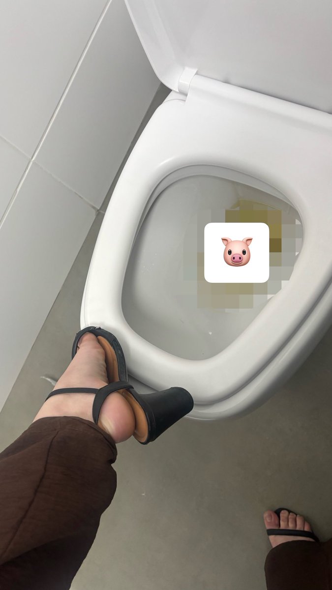 Elinspk69's tweet photo. Vai beber tudo e lamber as solas ? 
É óbvio que sim !! 
Envie já . 

Findomme https://t.co/6p3DI4ysow