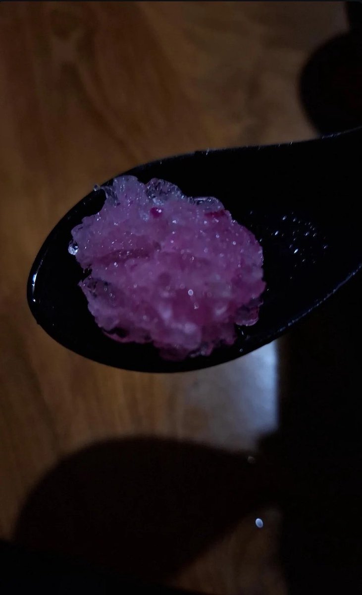 spunqueen_'s tweet photo. Pink ice real deal or not #spun #methywt #drugtwt #blowingclouds #hotrail #gayparty #gaypnp https://t.co/S9if535479