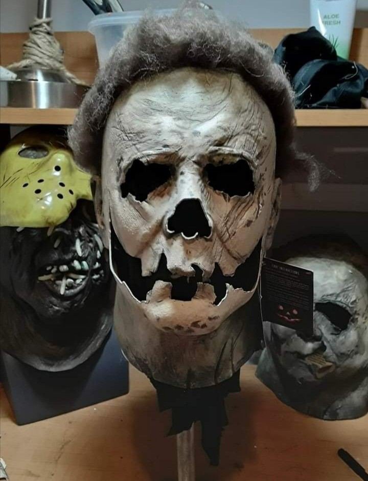 MichaelMyersJS's tweet photo. Ghost Jack-o-lantern Michael Myers Mask https://t.co/wTpfvjmb1Z