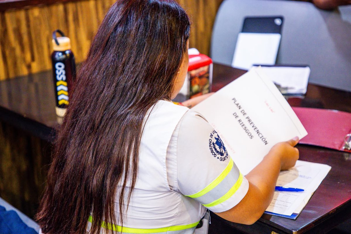 MINTRABAJOGuate's tweet photo. El #Mintrab por medio de la #IGT, realizó inspecciones en el marco del Plan de Inspección Focalizado y Regionalizado a Empresas en el Sector Servicios de Preparación de Alimentos para la Prevención de Riesgos Laborales y Cumplimiento de la Normativa Laboral Vigente.
#Inspecciones https://t.co/lrOLxyFtFJ