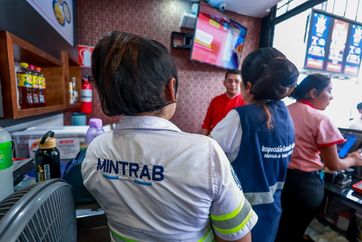 MINTRABAJOGuate's tweet photo. El #Mintrab por medio de la #IGT, realizó inspecciones en el marco del Plan de Inspección Focalizado y Regionalizado a Empresas en el Sector Servicios de Preparación de Alimentos para la Prevención de Riesgos Laborales y Cumplimiento de la Normativa Laboral Vigente.
#Inspecciones https://t.co/lrOLxyFtFJ