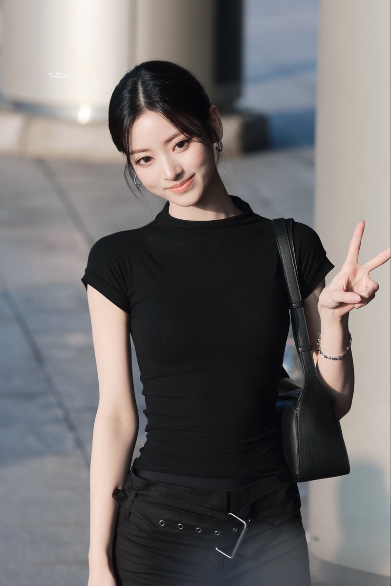 annarated's tweet photo. 260903

#ANNA #안나 #MEOVV #미야오 https://t.co/eNnoogXKuw