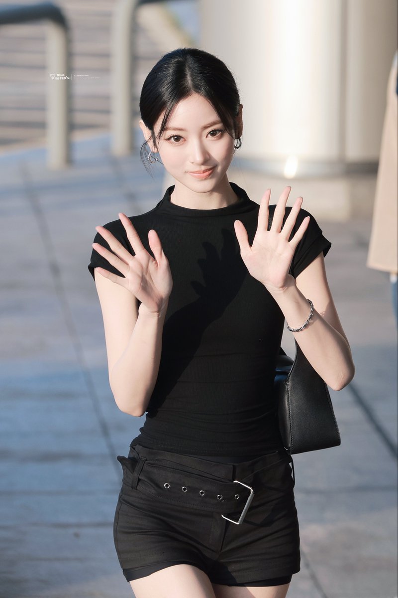 annarated's tweet photo. 260903

#ANNA #안나 #MEOVV #미야오 https://t.co/eNnoogXKuw