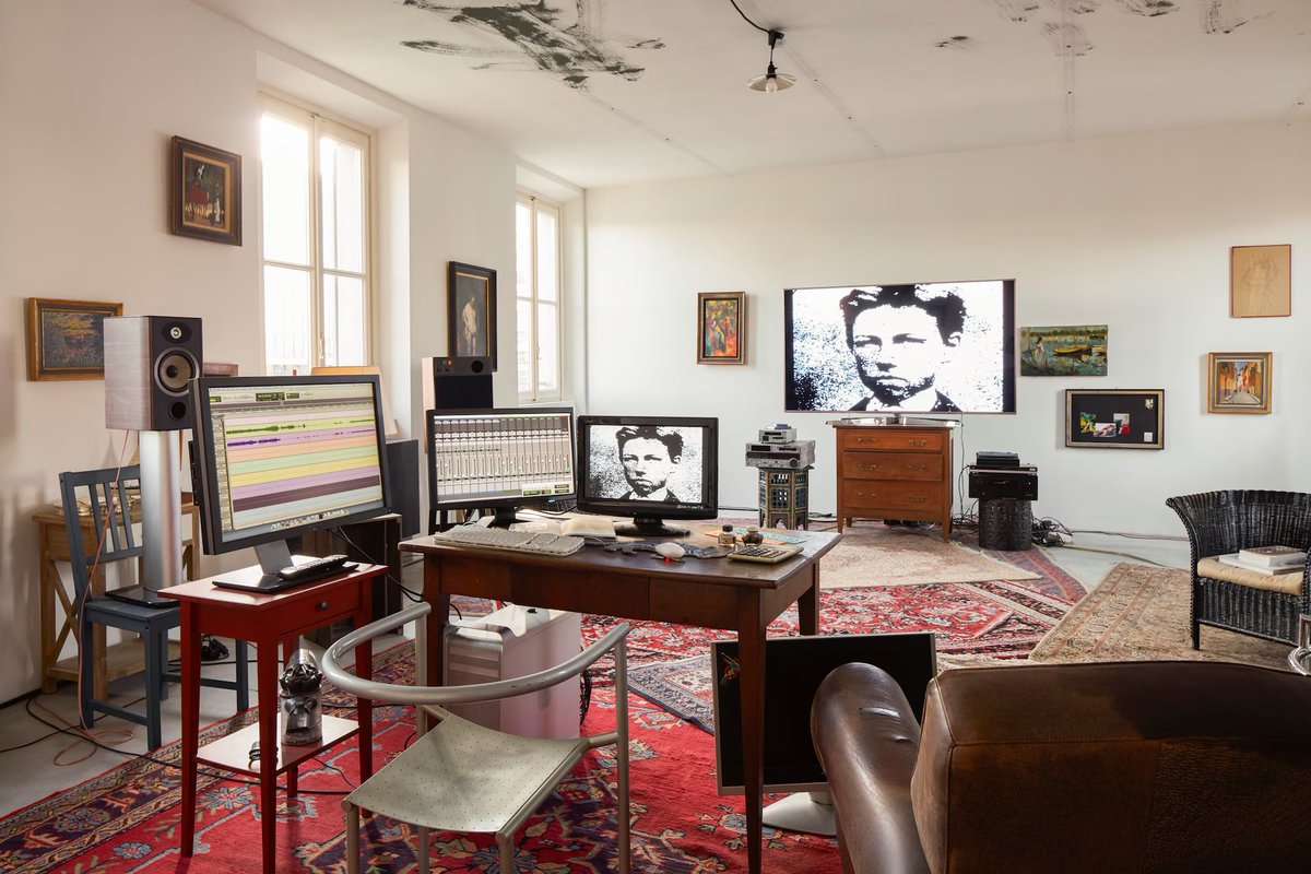 joachmtrier's tweet photo. Jean-Luc Godard’s studio https://t.co/NXBTE1TAel