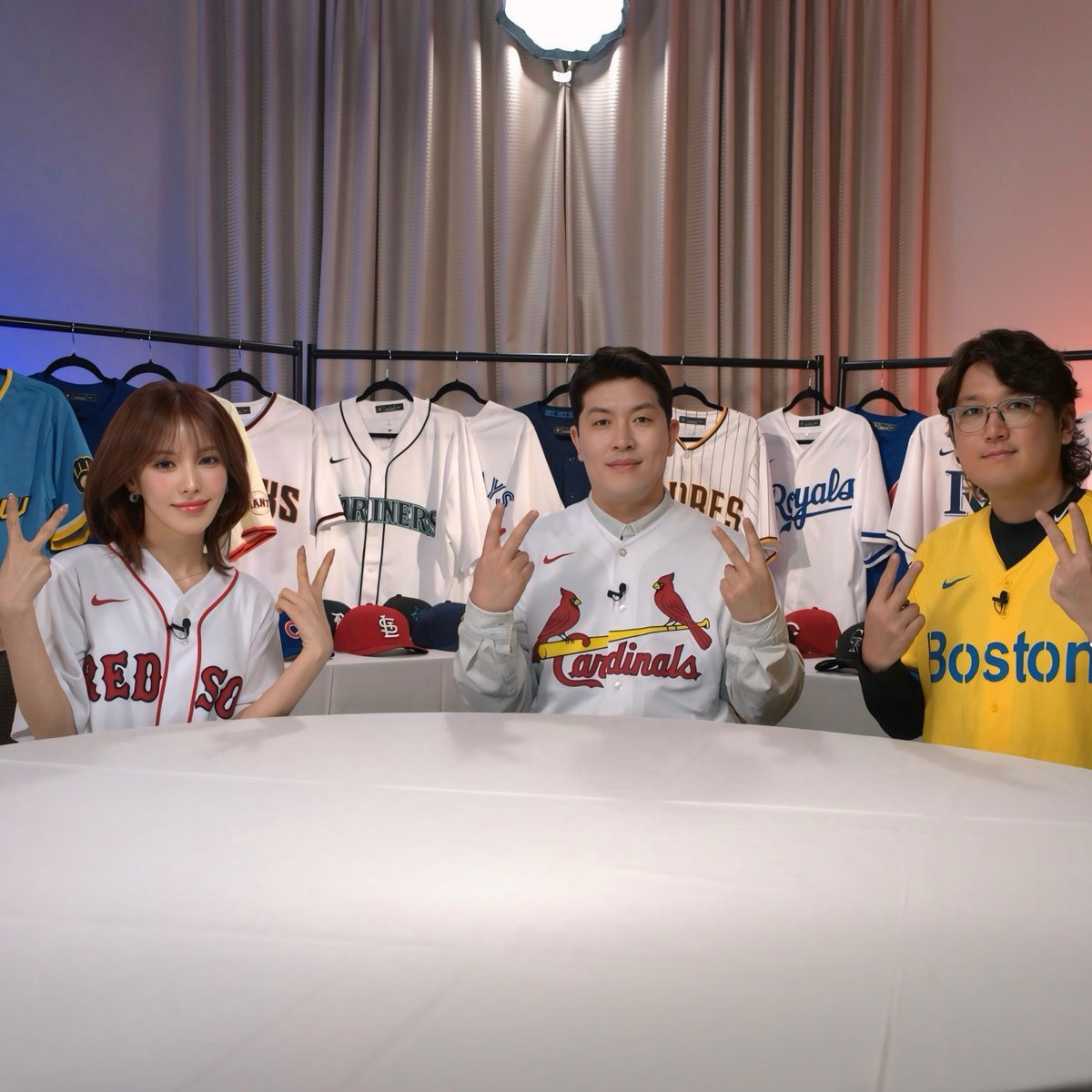seungwan2taeng's tweet photo. 260902 mlb and mlb.korea IG

WENDY will be featuring on @​mlb.korea this month! ⚾️✨

Don’t miss our exclusive content and special giveaway event with @​todayis_wendy

https://t.co/a7r71uPhVS
#Wendy #웬디 @WENDY_offcl https://t.co/0HG1SY1KxD