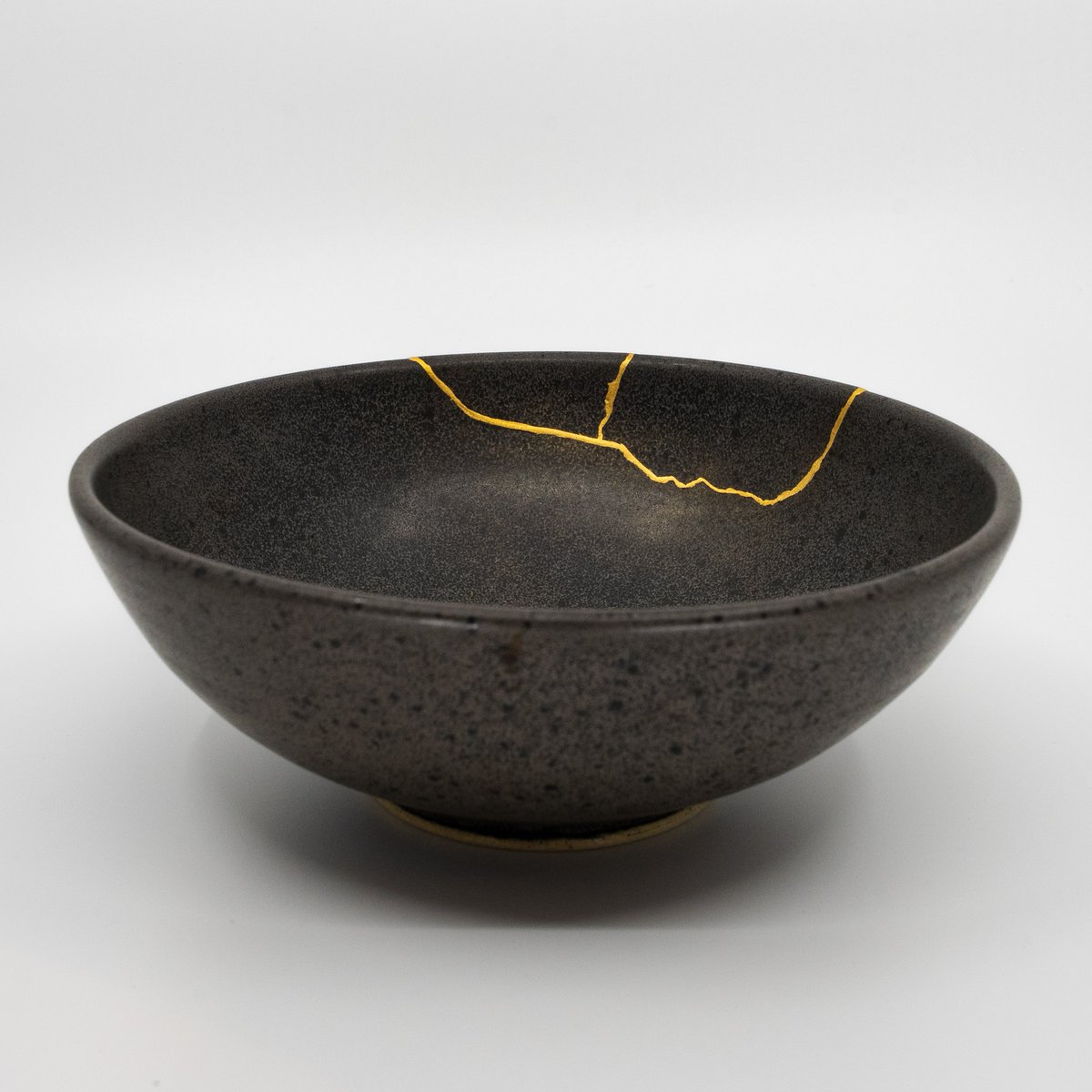 dieworkwear's tweet photo. Tennants is holding a kintsugi auction next week to benefit Cancer Research UK. 

Kintsugi, as many may know, is the Japanese practice of repairing broken ceramics using urushi lacquer mixed with some kind of metallic dust (often gold). The process is slow, deliberative, and requires skilled hands. 

By repairing ceramics this way, the craftsperson highlights — rather than tries to hide — where the item was previously damaged. Many feel that this makes the item look more beautiful. In this way, it's a kind of life lesson: even if things have been broken, they can emerge stronger and more beautiful once repaired, such as relationships or personal trauma. 

The auction starts Sept. 7th and runs until the 18th. Proceeds will benefit cancer research. 

If you're based in the US and want someone to repair broken ceramics using this technique, I've used Yuko Gunji in New York City and think they do great work.

https://t.co/CLisQhS12n