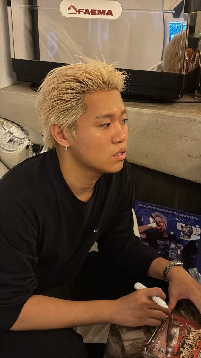 eternal324_'s tweet photo. 우리이거한범만더합시다…. https://t.co/lC4OZuPmHg