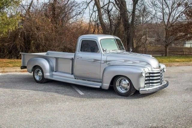 nelmagene2010's tweet photo. Classic or Clunker?

1949 Chevrolet 3800 https://t.co/LBjGybUT3b