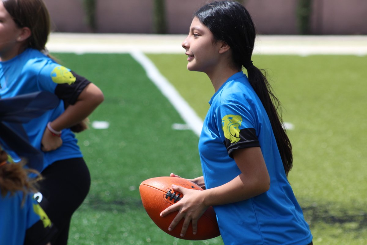 SuBireDeportes's tweet photo. ¡Nuestras instalaciones nuevamente reciben a todos los estudiantes del colegio para la práctica de los deportes que ofrecemos para ellos y ellas! 🥰🥰🥰

#ColegioSuBiré #WeAreSuBiré https://t.co/sAX5eMIBmt