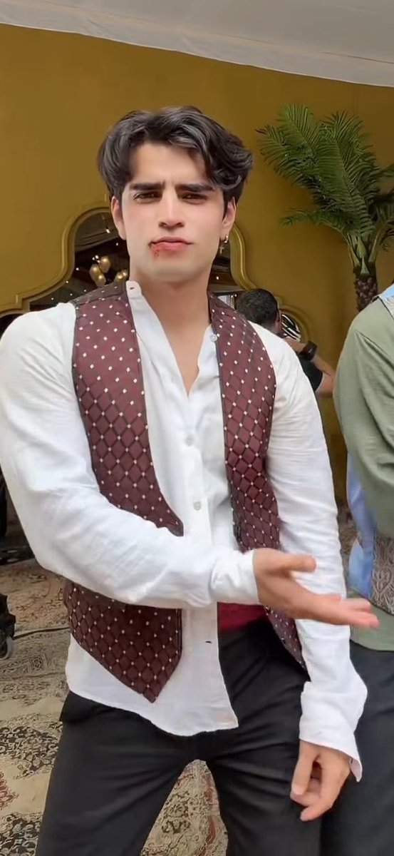 marysandiag_'s tweet photo. Humberto es el verdadero Guerrero JAJAJAJAJAJAJAJAJAJAJA yo sabía que este wey le iba a ir como perro en feria toda la novela
#Humberto #AaronMercury #CorazonDeMarruecos https://t.co/Tj6BXffOfj