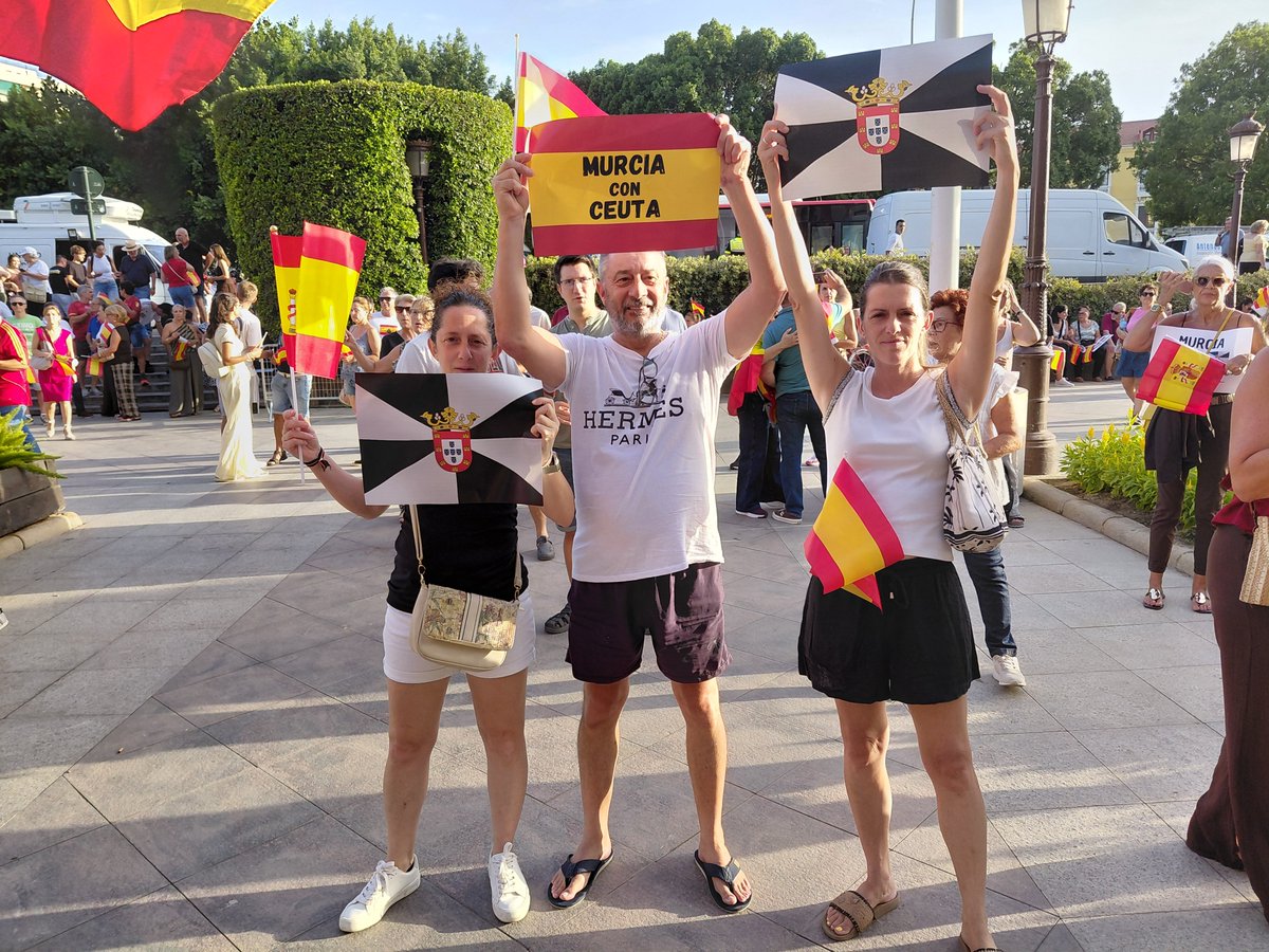 laetitia_c78's tweet photo. @victoriajuarezc Desde Murcia también!!!! https://t.co/czcywUZ9Lm