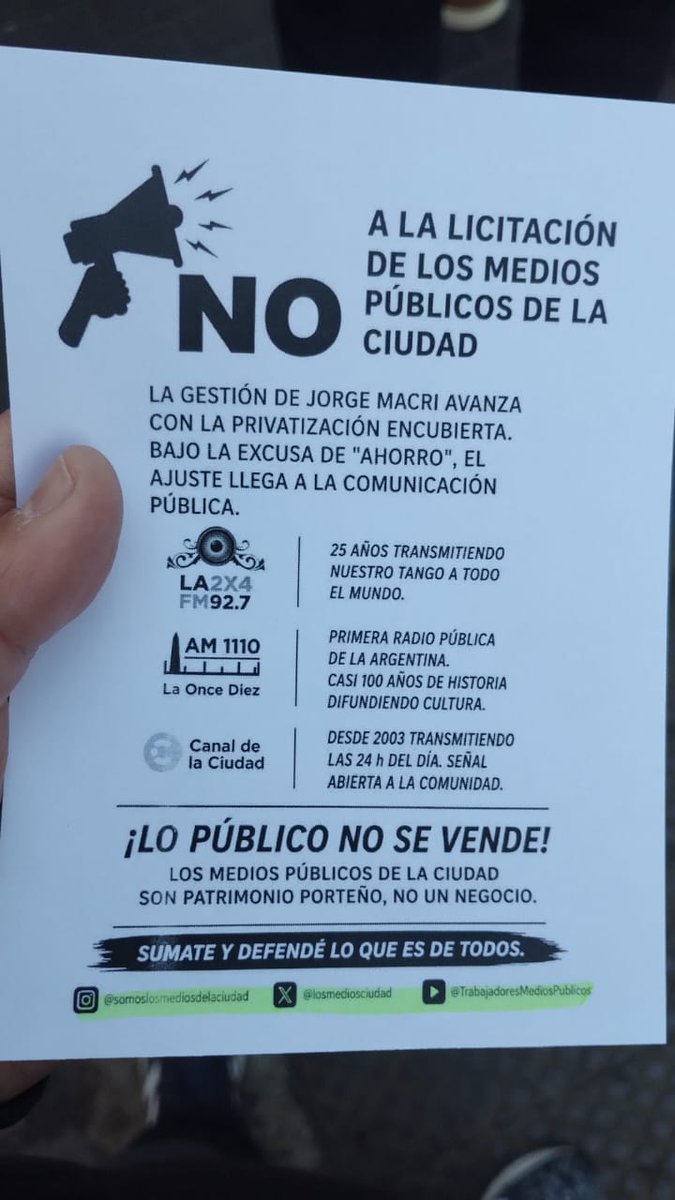 izquierdadiario's tweet photo. Ahora || "La radio no se vende"  trabajadores de las radios porteñas @losmediosciudad denuncian a Jorge Macri por la privatización de las señales de señales
@la2x4 @Laoncediez y Tango BA. https://t.co/WOHo322i4i