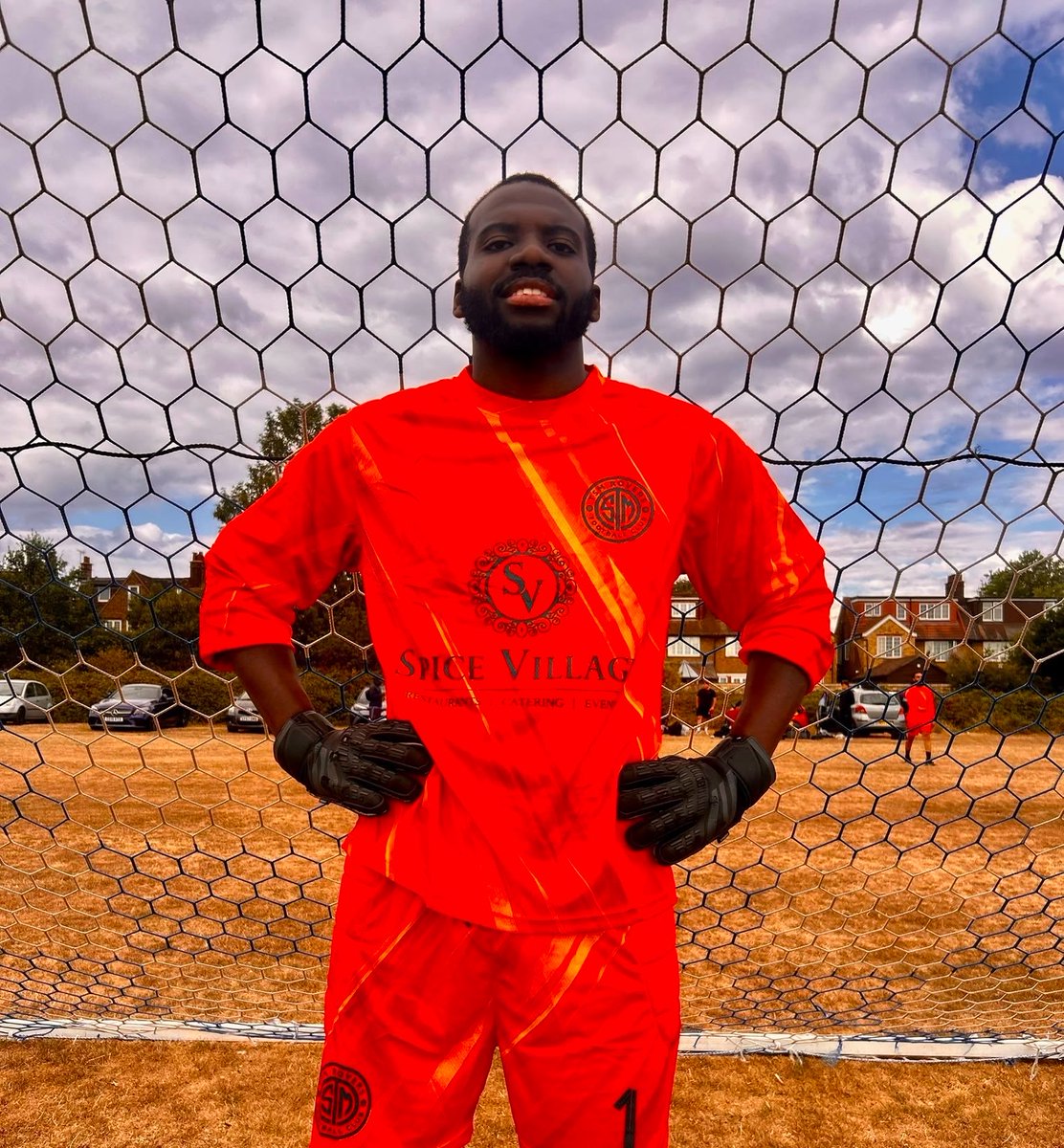 tsmrovers1's tweet photo. 🧤GK KIT REVEAL 🧤

Introducing our Goalkeeper Kit for the upcoming  season. 🔥

The season is almost here. The squad is ready. The gloves are on. 

A massive thank you to our sponsor @spice_village for their continued support. 

@SouthernSunday https://t.co/uXKpTfAYBc