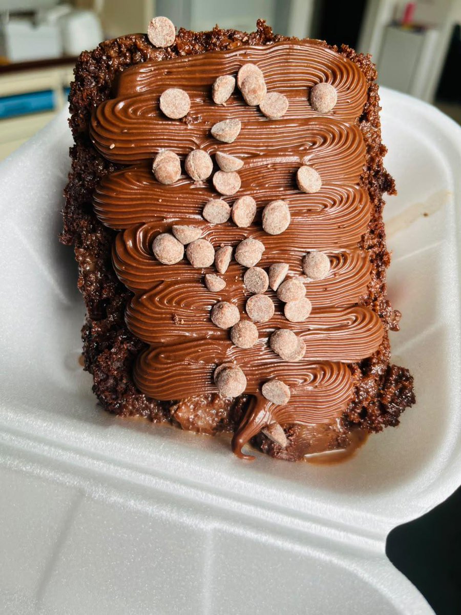 homevsfastfood's tweet photo. [homemade] Matilda cake
#homemade #MatildaCake #cakeart #whimsy #sweettreats #homecooking #food #recipes #foodpic #foodie #foodlover #cooking #hungry #goodfood #homecookingvsfastfood https://t.co/GJJ5bHKOo9