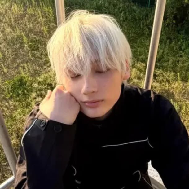 styrogyu's tweet photo. ⡞⠳⣄⣀⣠⠞⢷ ֹ۪       Aeri ⋆.˚
⟢ 6teen - she/her - les 
⟢ Autistic - ocd - diagnosed ana
↻  +  ♡︎ = moots 

#shedrtwt #edtwt #shtwt https://t.co/Jymv1NW8Cm