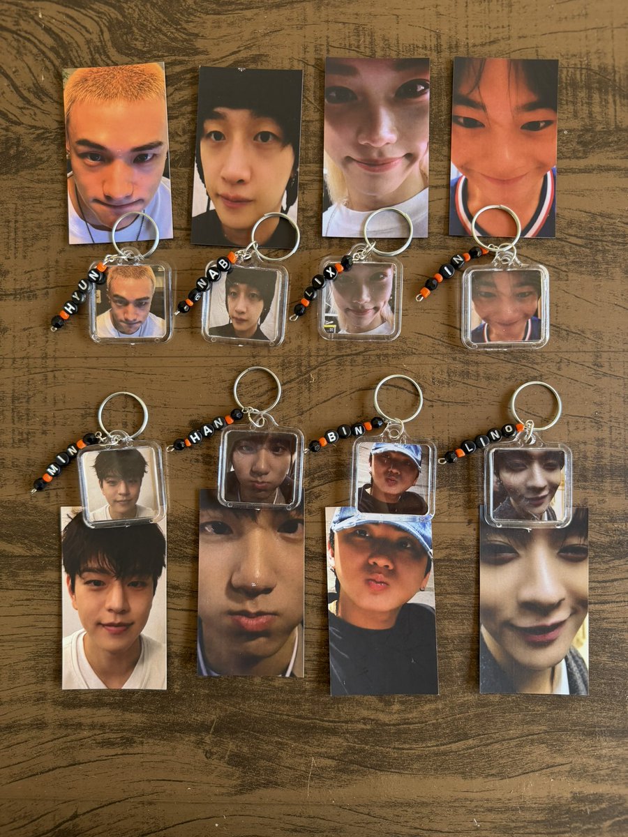 clarabhang's tweet photo. terminei meus freebies pro rir!! tô super ansiosa fiz uns 120un https://t.co/IDFkAIXKwd