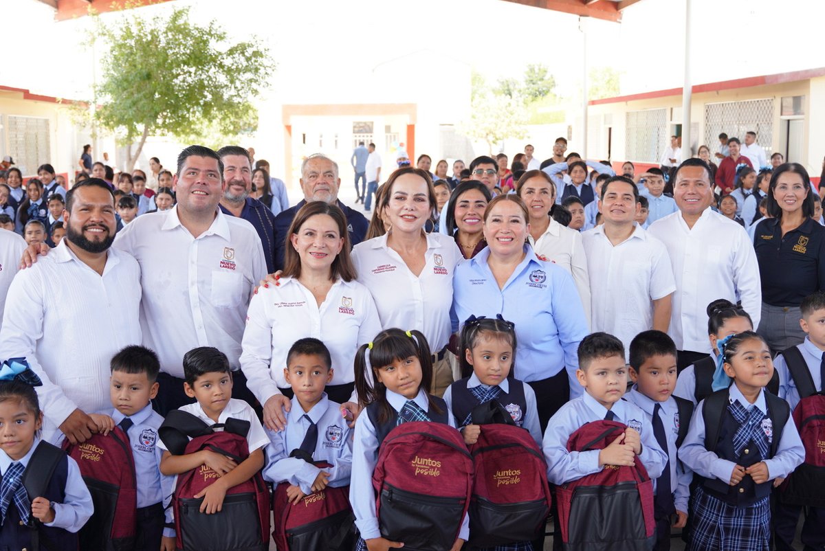 vrangelmedia's tweet photo. @Carmenliliacrv lista para SEGUNDO INFORME DE GOBIERNO
La presentación sera el jueves 3 de Agosto a las 4:00pm en el Polyforum La Fe. 
asistiran ciudadanos, representantes del sector empresarial, profesional y social y funcionarios de los tres órdenes de gobierno https://t.co/lBpgoXGJd3