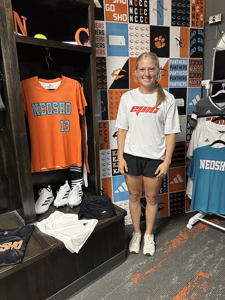 KinzlyE's tweet photo. Had a great visit at Neosho today! Thank you so much for having me! I am so grateful to have received an offer as well! God is so good! They also coincidentally sat out the jersey with my favorite number without even knowing! 🧡🥎✝️
@GoNeoshoSoftbal https://t.co/xRmDwzs4Z3