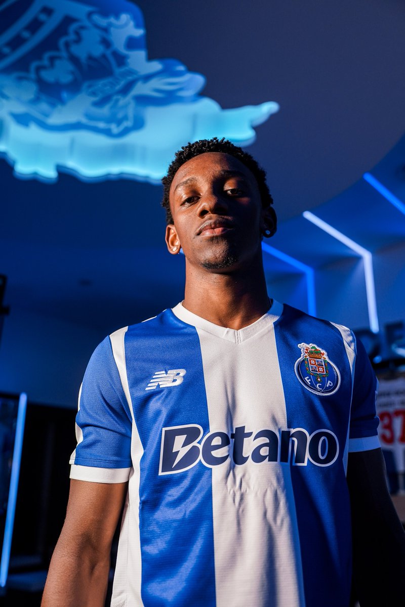 FCPorto's tweet photo. MEC é 🐉 https://t.co/nZ7lZ0WJvb