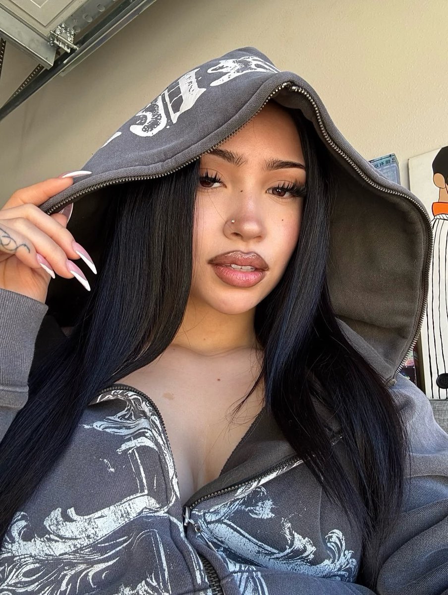 Nover070661's tweet photo. Premium content available 🔞

https://t.co/HeMSqnOxVL
Follow the link to join my personal group 

#MoonshadowSeriesEP4
#OlandriaxMAC
#discord
#PutThatInYourPipe https://t.co/lpzCa4FdED