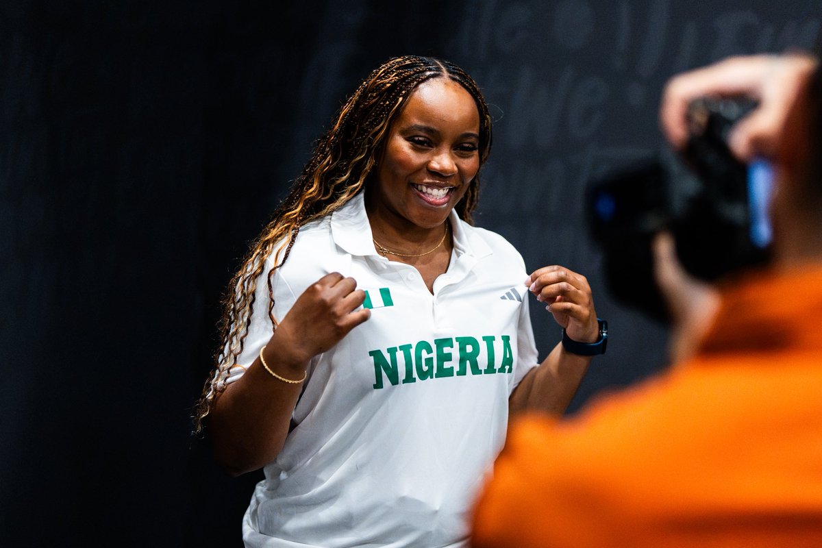 OfficialTNBball's tweet photo. Say Cheese!!! 🇳🇬🇳🇬🇳🇬

#dtigress #nigeriabasketball #otnbball #fibawwc https://t.co/T4Abat1jtI