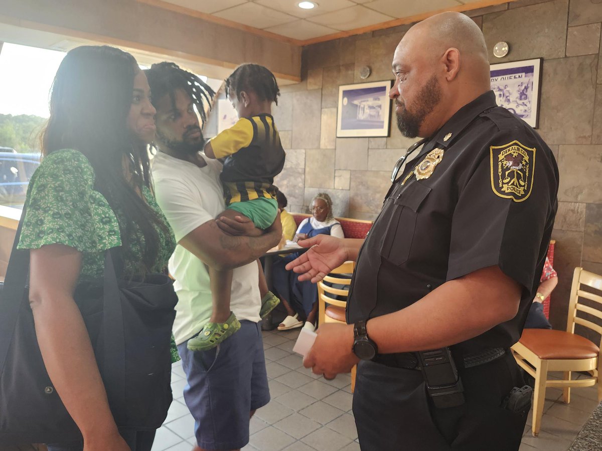 DeKalbCountyPD's tweet photo. Thank you to everyone who turned out for DKPD South Precinct's Cones with a Cop at Dairy Queen, 3680 Flat Shoals Road! It was great to sit down and connect with neighbors from across South DeKalb. Thank you to Dairy Queen for providing the ice cream cones! #WeAreDKPD https://t.co/Qm3ot4EBBi