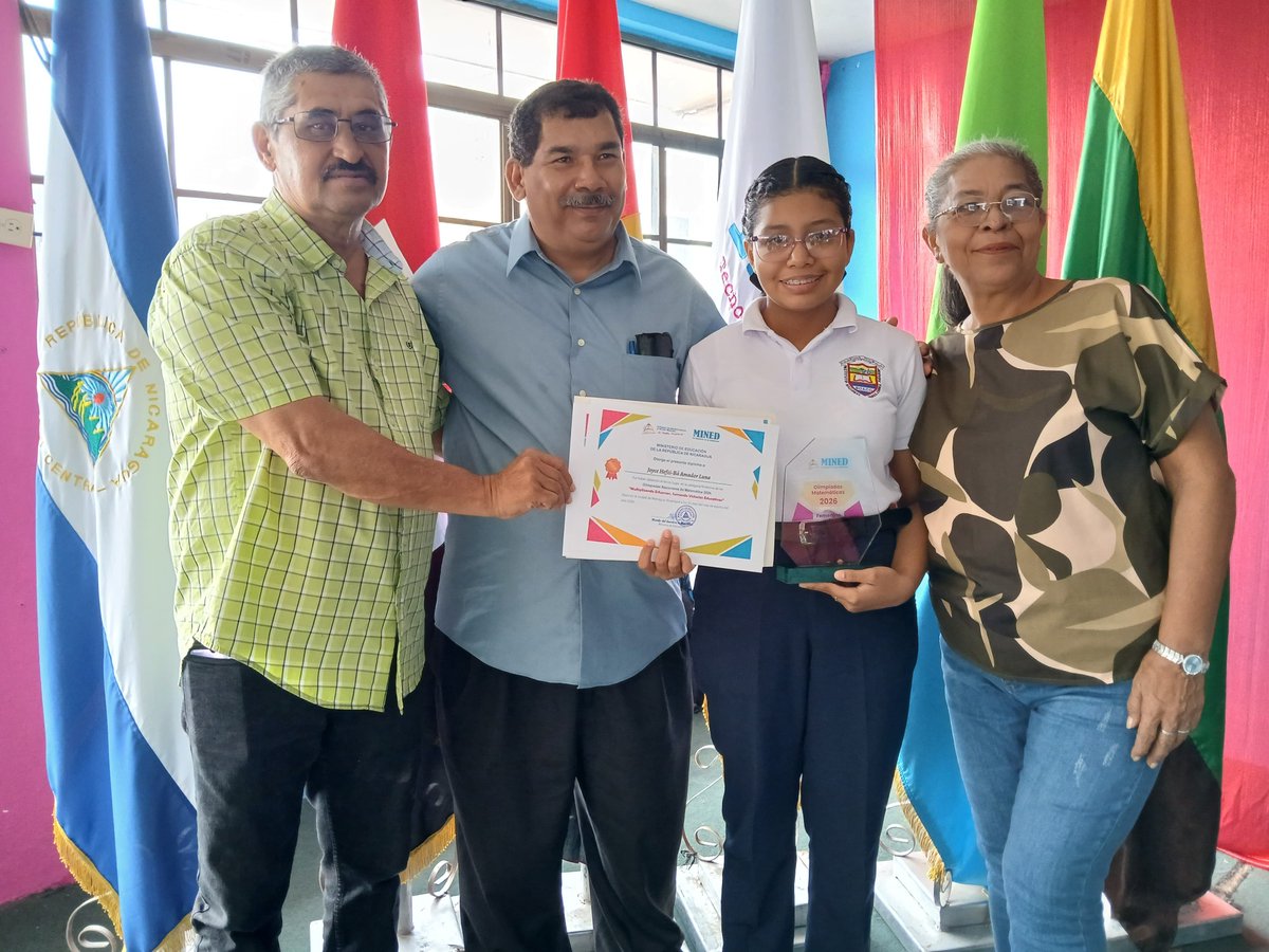 SecretariaCMB's tweet photo. #Boaco participa en el Encuentro Departamental de la Estrategia Nacional de Educación 2027–2030. Docentes, estudiantes y personal administrativo del Centro Tecnológico Alcides Miranda Fitoria comparten resultados y propuestas, con el respaldo del Gobierno Sandinista.
#Nicaragua https://t.co/vcWzk5joOd