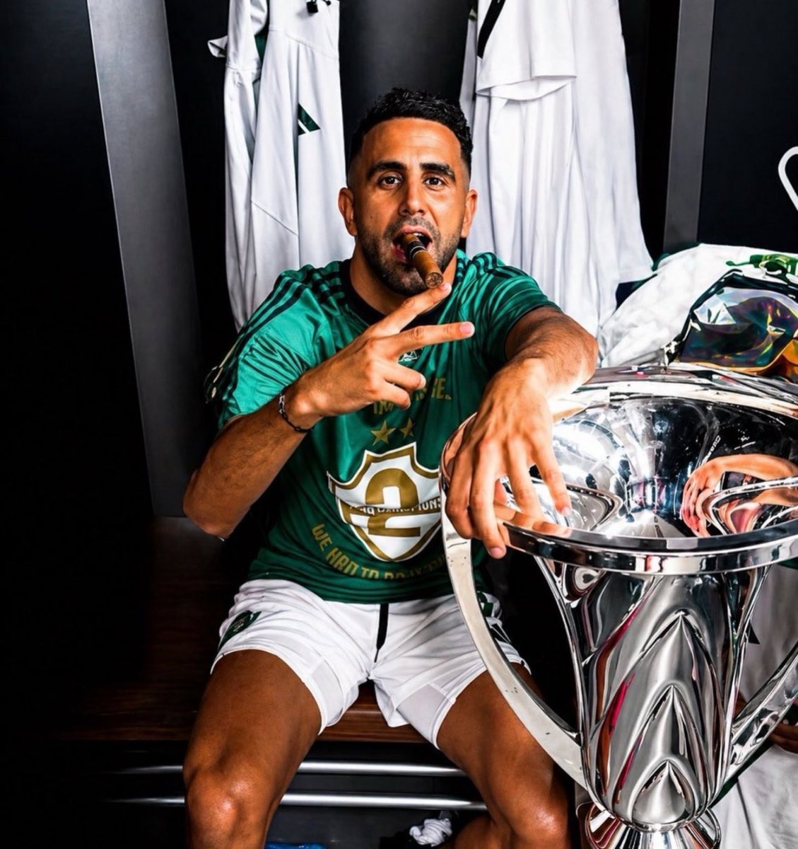 sod_600's tweet photo. ان شاءالله الاخبار هذي تكون صحيحة عن عودة رياض محرز @Mahrez22 💚💚 https://t.co/T0du0n6lhc