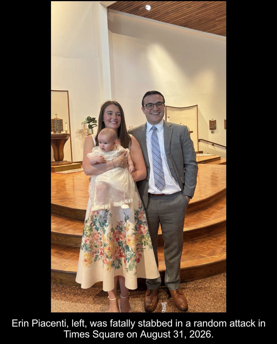 mirandadevine's tweet photo. Heartbreaking: Erin Piacenti, 32, who was randomly stabbed to death by a crazy woman in Times Square on Monday, was on her first day back at Bank of America after maternity leave. Her husband and 5-month-old daughter are left bereft. 🙏 😢 
Story below https://t.co/yNc7wd8o95