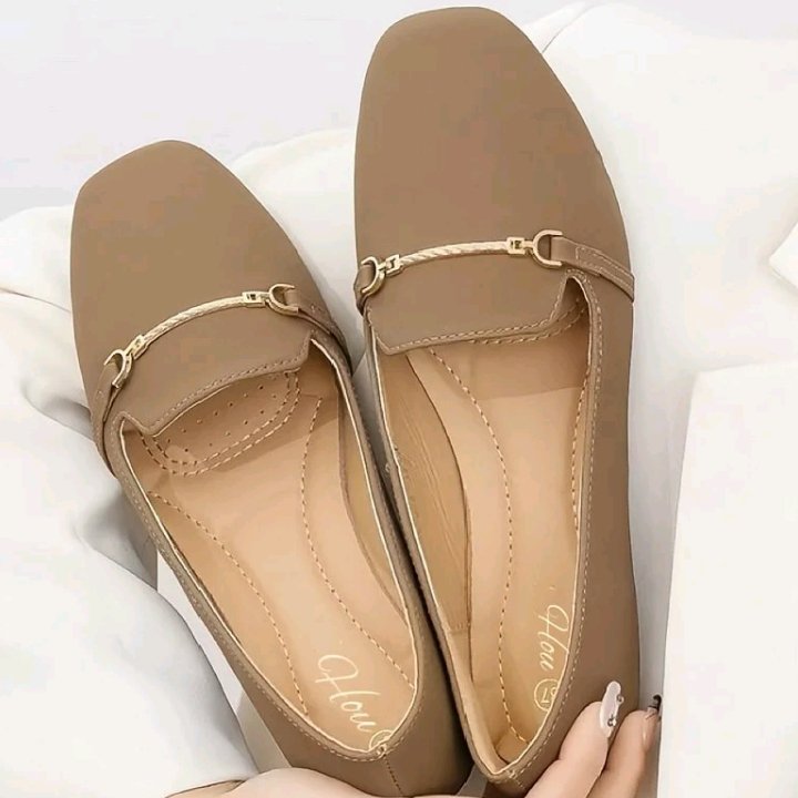 iamjacquelineDC's tweet photo. ✨ HOU Korean  Women Fashion  Ribbon Flat  Doll Shoes  Korean Shoes Ballet  Women Shoes  A-38  size  35-40 👡

#ClassicLoafers #EverydayFlatShoes #ComfyOfficeOOTD #EstetikSapatos #affiliatelink 

📲See comment section for more details 🔗 👇 https://t.co/6RdFaMjfyg