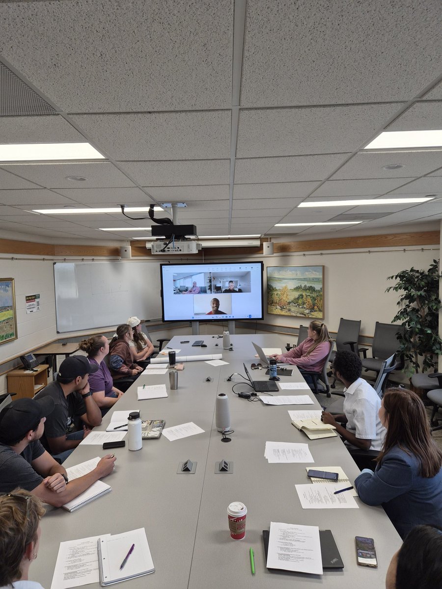 DrBart_Beef's tweet photo. #LardnerLabMeeting #FallProjects #AppliedBeefForageResearch https://t.co/Q1m3Jjfrqs