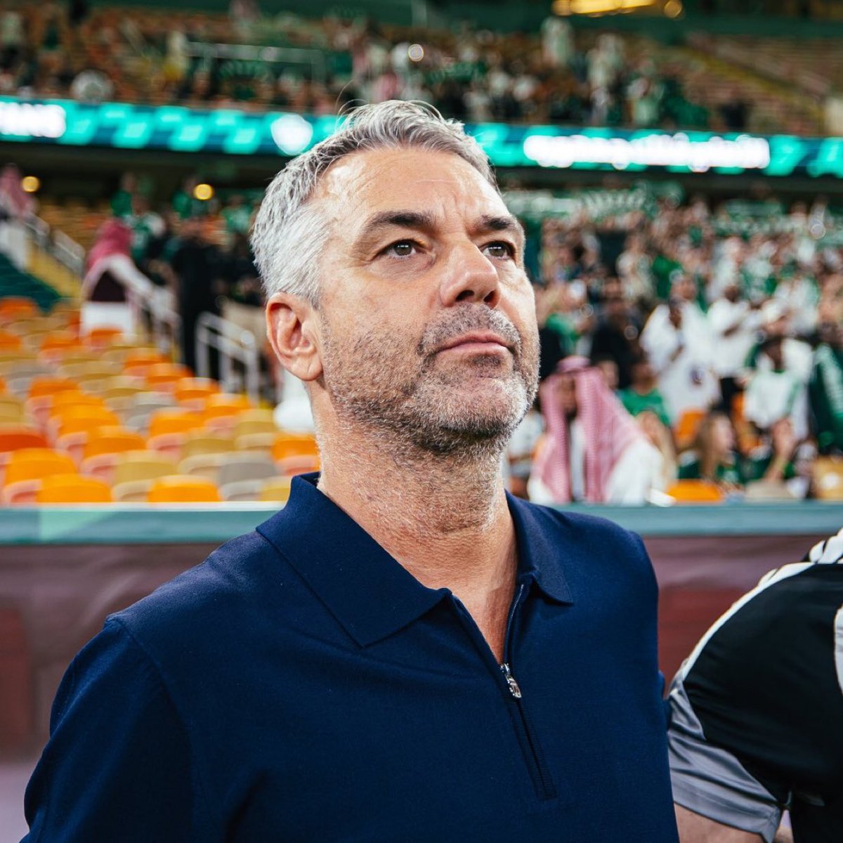 barq_x1's tweet photo. 🚨🚨🚨🚨🚨🚨💣 عاجل — @H_14AM11 :

مارينو بوسيتش مدرب #الاهلي الجديد يفكر بالاستقاله 🤯!!!!!!❌ https://t.co/WEl5681Ms9