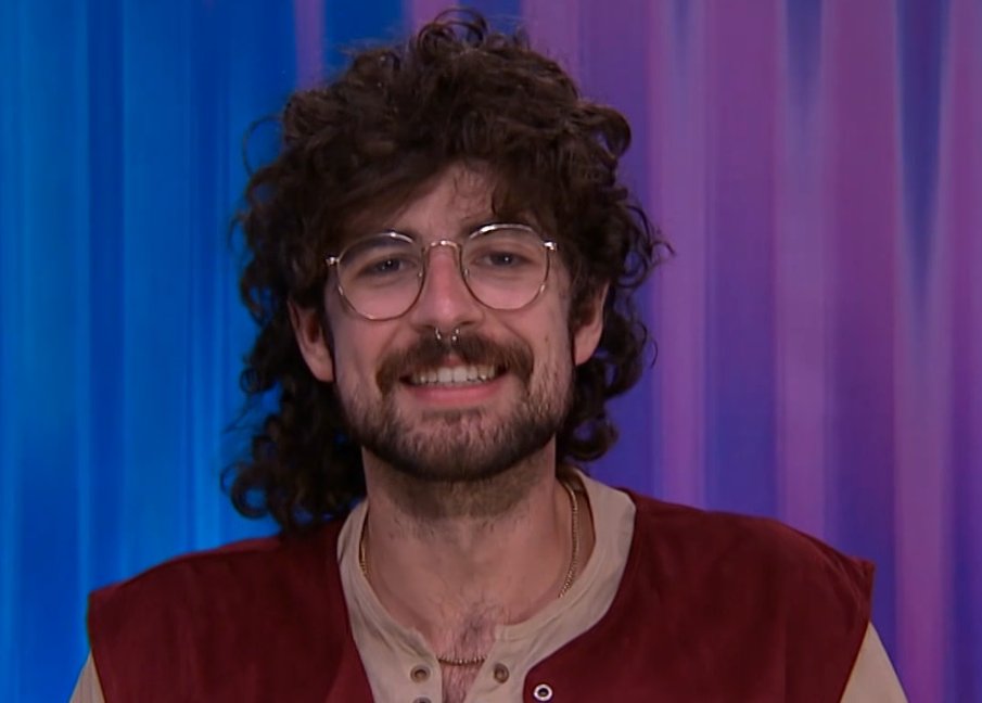 rbbq's tweet photo. Barrett: "Maybe it's my turn to be selfish, is that alright Dee?" #BB28 https://t.co/NOmEDe5XAT