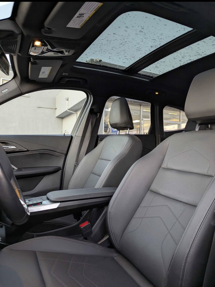 Akwasi_Ma_guy's tweet photo. 2023 BMW X1 

Fully loaded 
HARMAN KARDON music system 
Panoramic sunroof 
Head up display 
24” Curved display
Custom ALLOY WHEELS

SINGLE OWNER
CLEAN CARFAX
For more information Whatsap 233249012380. Buying and shipping from🇨🇦 to 🇬🇭380k .gh https://t.co/wpy1C3LZ7n