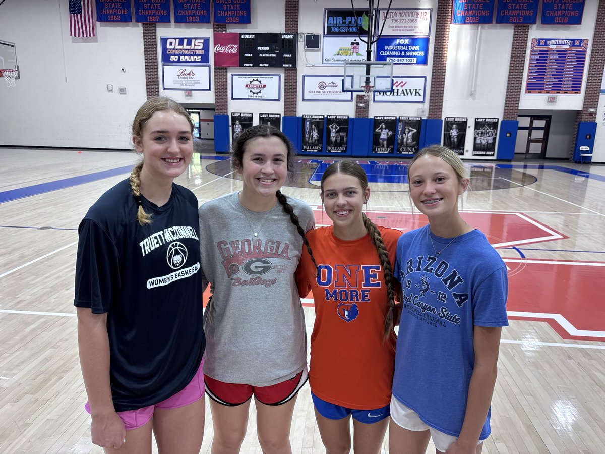 Lady_BruinHoops's tweet photo. We got better today!!! 
In its simplest form, that’s about all we can ask of our players. I’m so thankful for girls that want to improve. 
Go Lady Bruins! https://t.co/yYkIIwdzfn