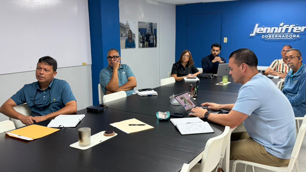 MEstadistaPR's tweet photo. Hoy, nuestro Secretario Auxiliar de Asuntos Ideológicos estuvo brindando el Taller Estadista, requisito reglamentario, a los aspirantes a la Alcaldía de Cataño y un aspirante a Legislador Municipal de Aguas Buenas. https://t.co/B9vGJPNhIH