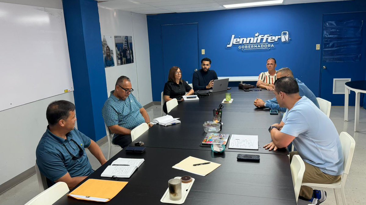 MEstadistaPR's tweet photo. Hoy, nuestro Secretario Auxiliar de Asuntos Ideológicos estuvo brindando el Taller Estadista, requisito reglamentario, a los aspirantes a la Alcaldía de Cataño y un aspirante a Legislador Municipal de Aguas Buenas. https://t.co/B9vGJPNhIH