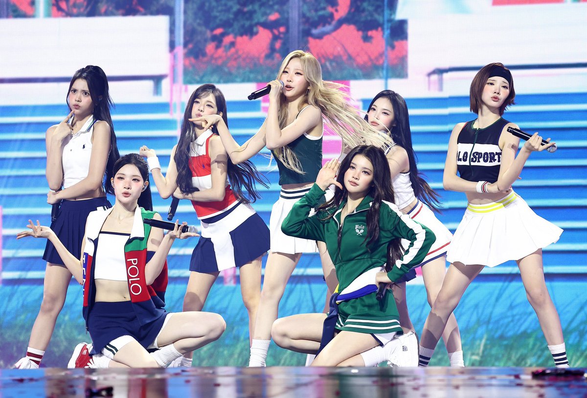 H2H_INA's tweet photo. Hi @kwda_official

we noticed in the 4th photo, you missed one of the 8 members of Hearts2Hearts, YE-ON.

we would greatly appreciate it if you could replace or update it with another photo that shows all the members without exception. 

Thank you for your concideration. https://t.co/PqMczJ4QVu