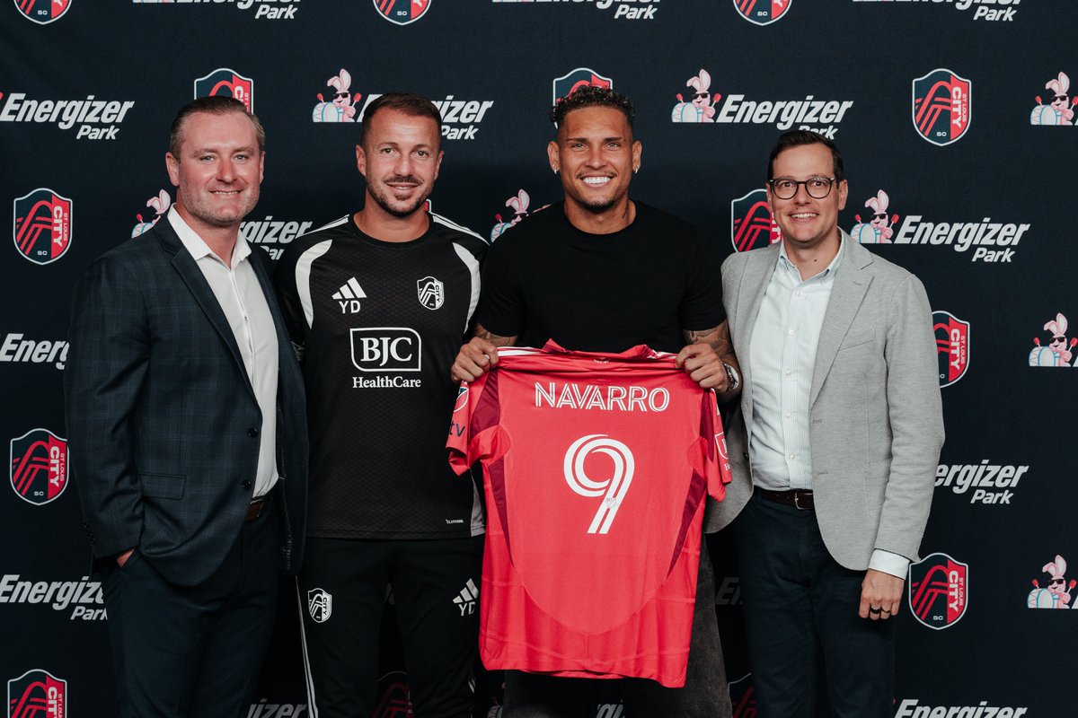 stlCITYsc's tweet photo. Officially official ✍️ https://t.co/rEDGTqClgB