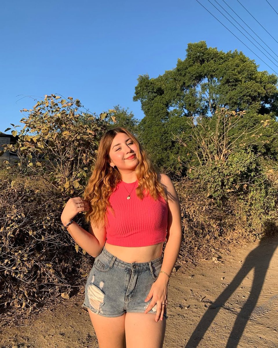 FabyBalt's tweet photo. Salió el sol 🫢 vamos a caminar un rato 😘 https://t.co/seBTRx1QQy