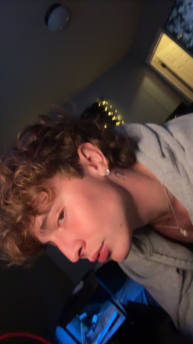 rando8468's tweet photo. not new to #nsfwtwt but we back yal!!!
20
- MDNI
** he/him
I love to work out, game, listen to music and love nerding out 
'* Soft Dom/Hard Dom (Can be both)
- I love praising, and I looking for a good girl
#nsfwtwt® #nsfwtwt #promotwt #bwc #nsfw #moots #moothunt〃・ https://t.co/5SknTgtTFR