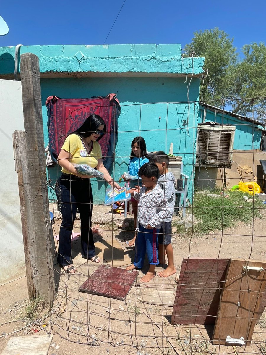 PZuloaga1's tweet photo. Hoy visitamos a varias familias llevando ropa, medicamentos y útiles escolares. 🤍🦅❤️

En Movimiento Generacional Sonorense seguimos llegando a quienes más lo necesitan, llevando ayuda, esperanza y acompañamiento. Los casos de falta de atención médica serán canalizados🦅 https://t.co/7L45PT62Sy