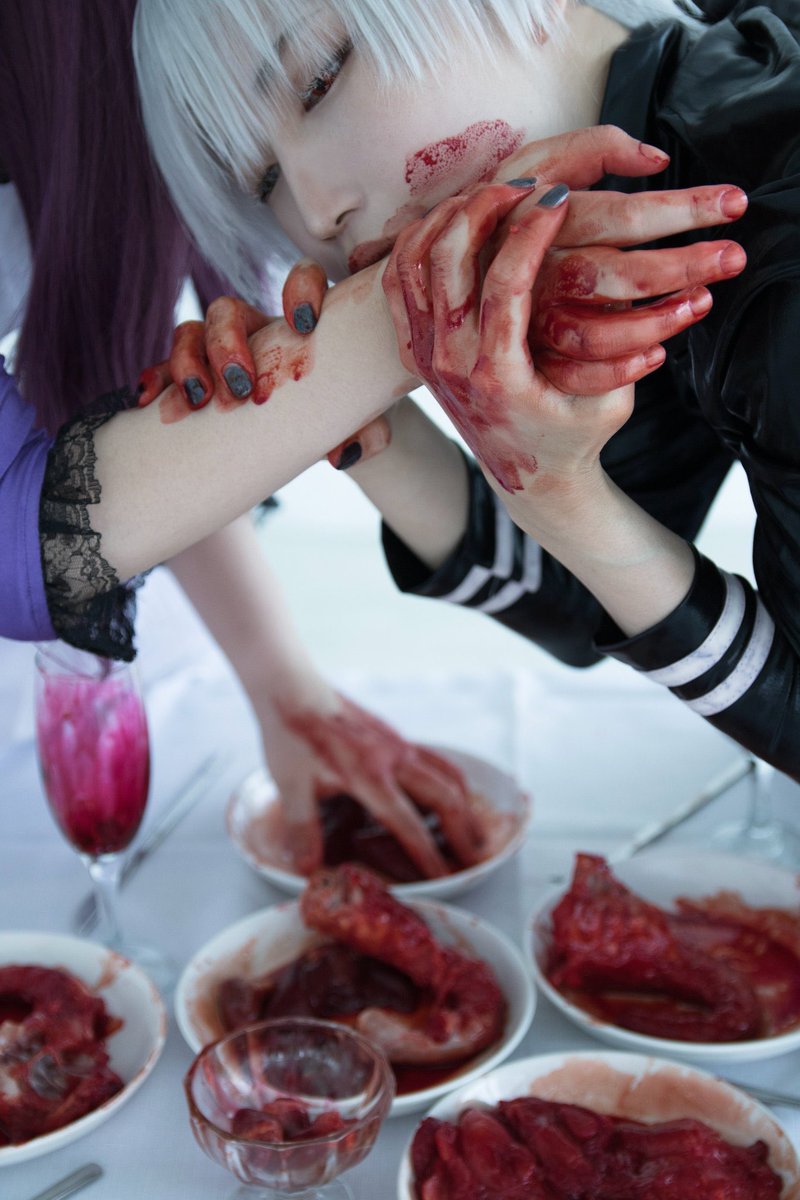 fhos_35's tweet photo. 謎に「食べる」という表現が好きな私
「暴食」の撮影がしてみたい欲に駆られる https://t.co/MYlgGJL56G